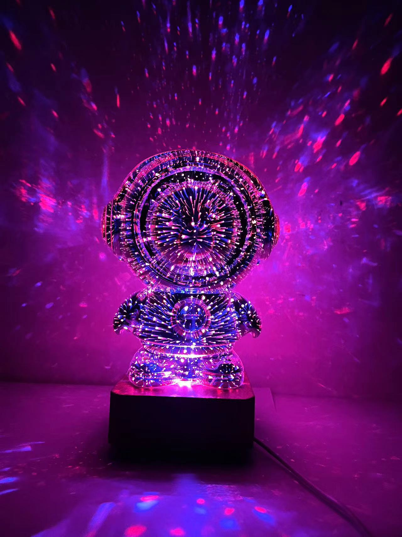 Vibrant Bear - Lamp
