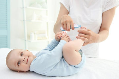 Tinyhands™-baby-nail-trimmer-with-night-light-noise-reduction